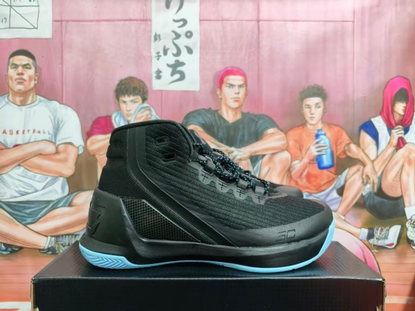 UA Curry 3-M-0004