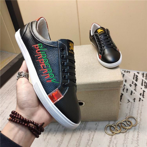 Burberry Shoes-M-115