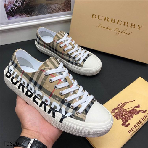 Burberry Shoes-M-136
