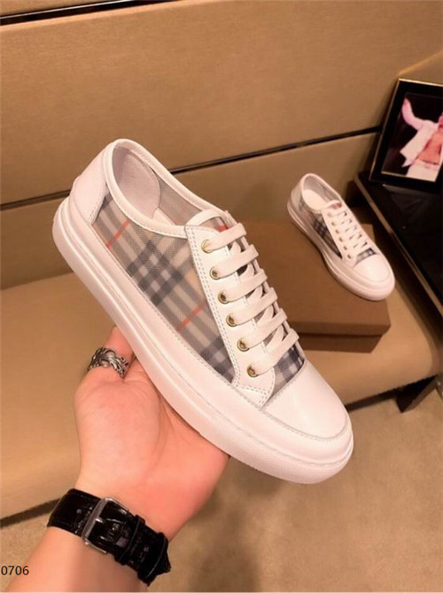 Burberry Shoes-M-160