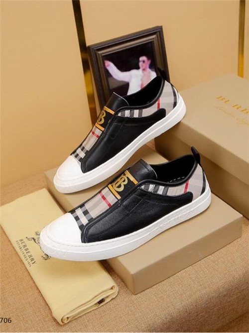 Burberry Shoes-M-168