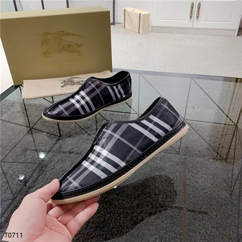 Burberry Shoes-M-173