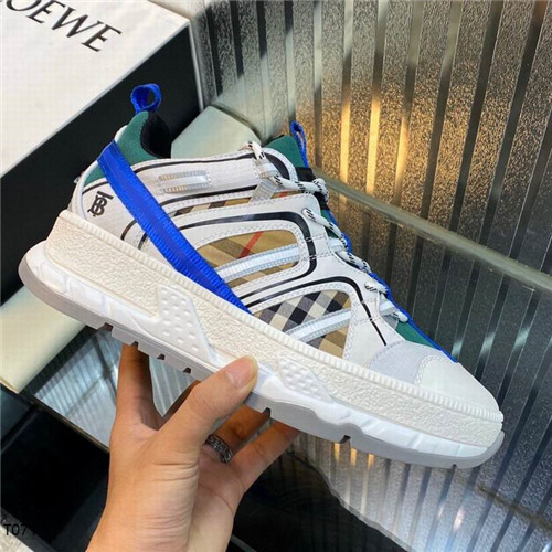 Burberry Shoes-M-176