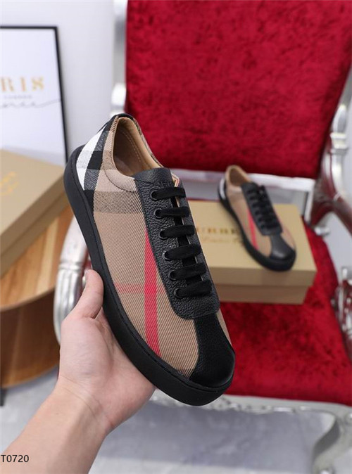 Burberry Shoes-M-192