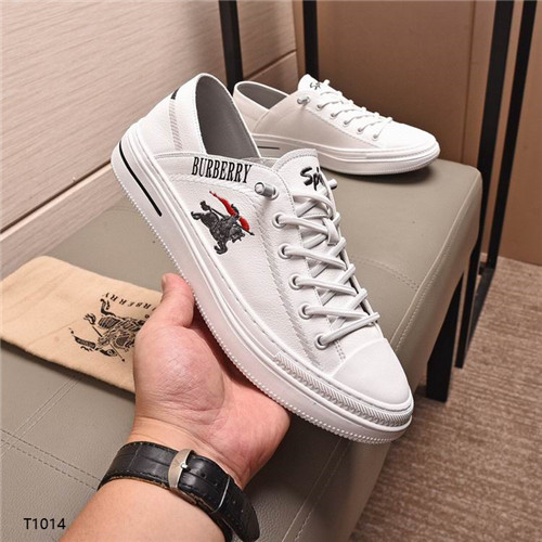 Burberry Shoes-M-267