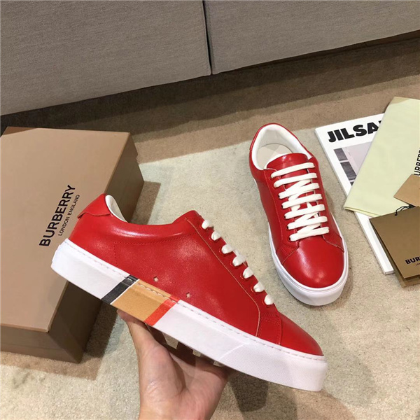 Burberry Shoes-M-283