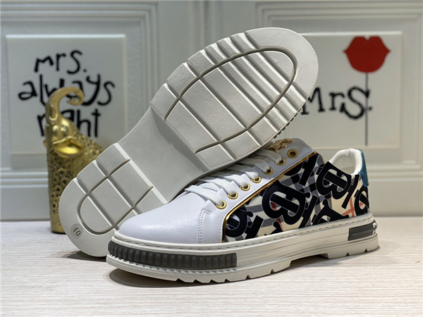Burberry Shoes-M-310