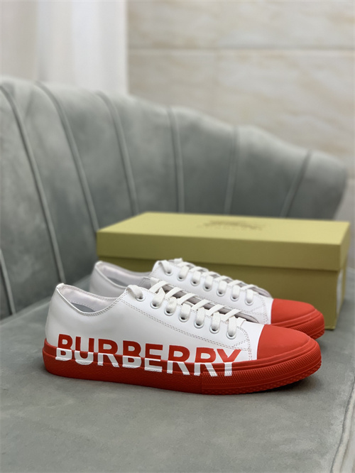 Burberry Shoes-M-315
