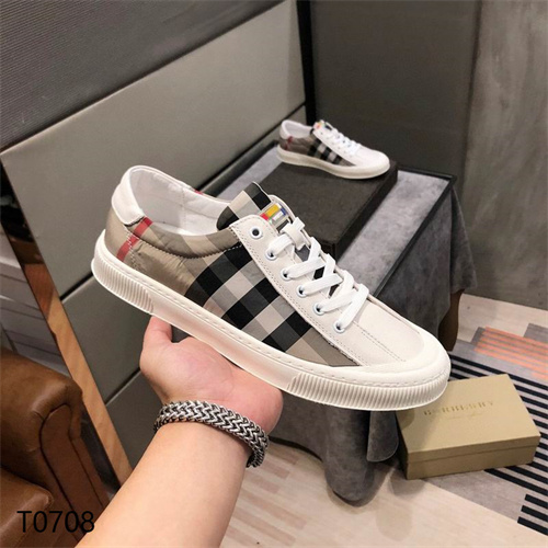 Burberry Shoes-M-412