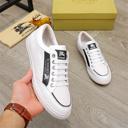 Burberry Shoes-M-417
