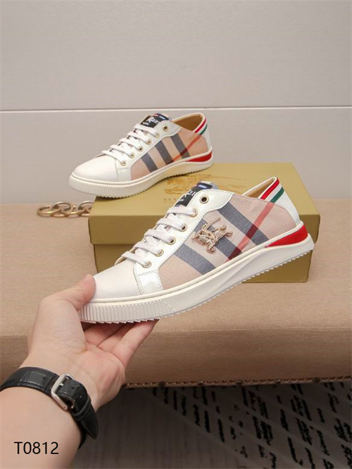 Burberry Shoes-M-433