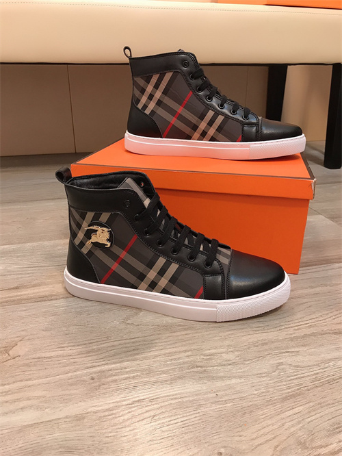 Burberry Shoes-M-458