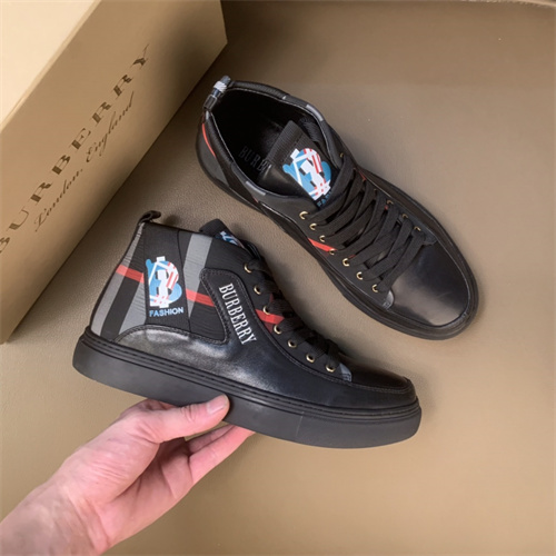 Burberry Shoes-M-470