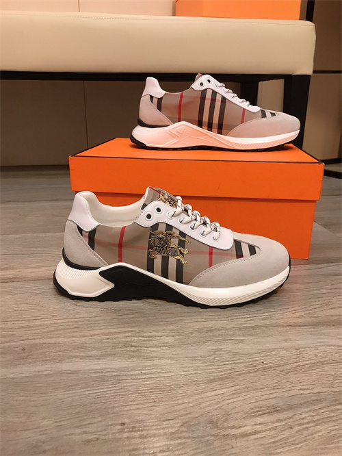 Burberry Shoes-M-515