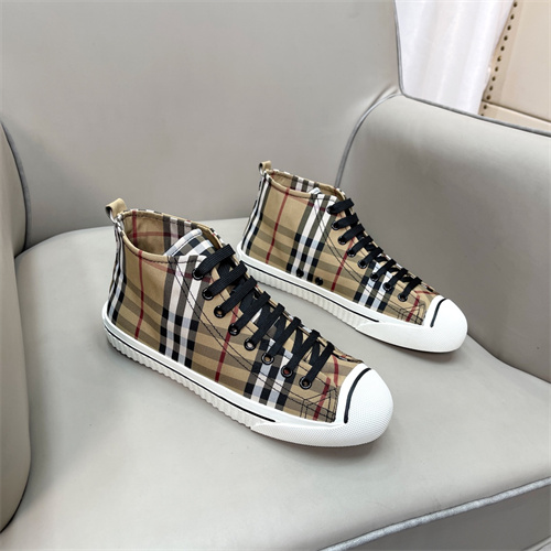 Burberry Shoes-M-573