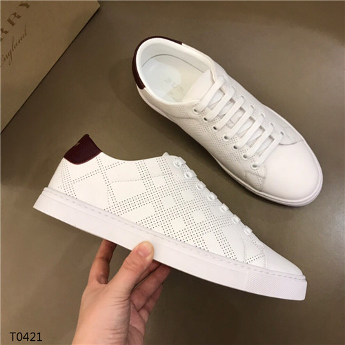 Burberry Shoes-M-006