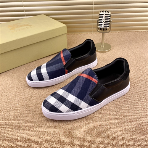 Burberry Shoes-M-692