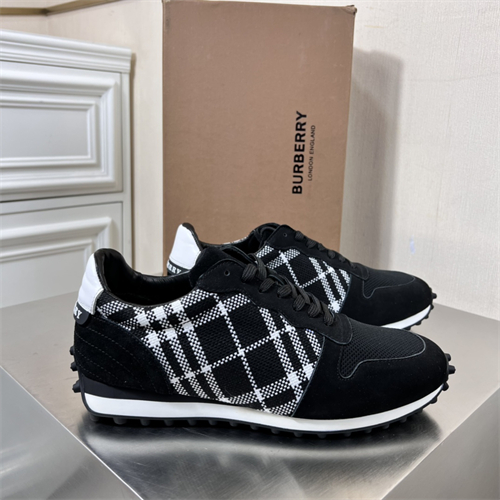 Burberry Shoes-M-701