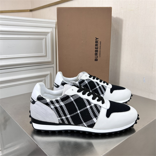 Burberry Shoes-M-769