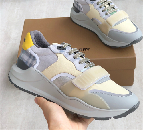 Burberry Shoes-W-0061