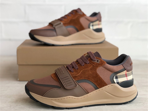 Burberry Shoes-M-807