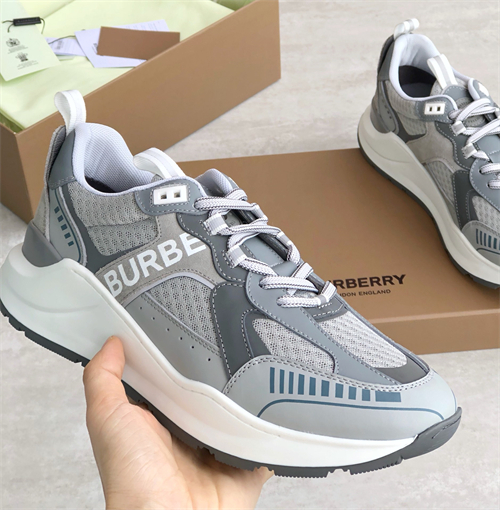 Burberry Shoes-W-0074