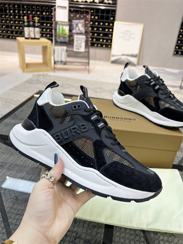 Burberry Shoes-W-0095