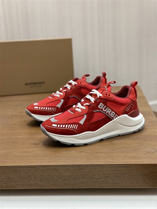 Burberry Shoes-M-0875