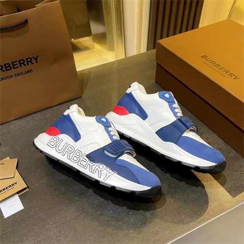 Burberry Shoes-M-0889