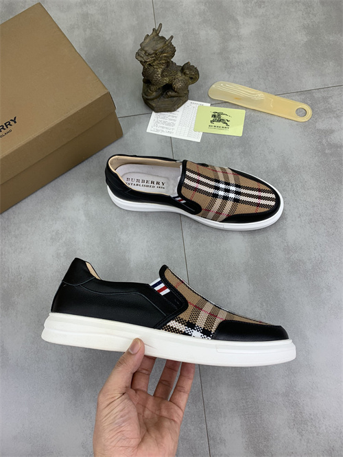 Burberry Shoes-W-0042