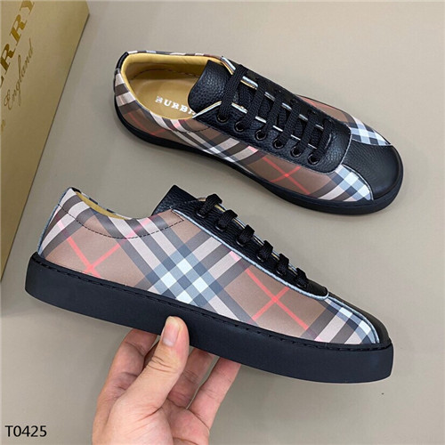Burberry Shoes-M-093