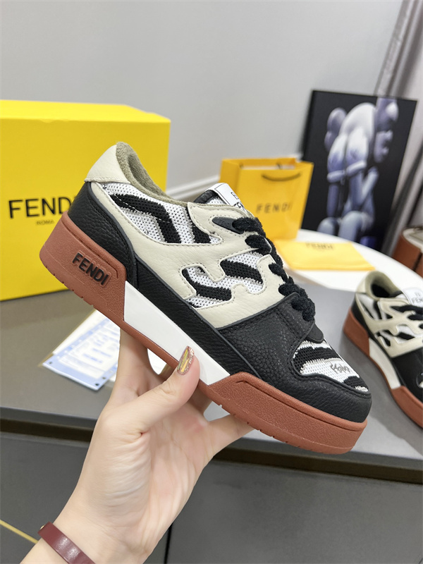 Fendi Shoes-W-0021
