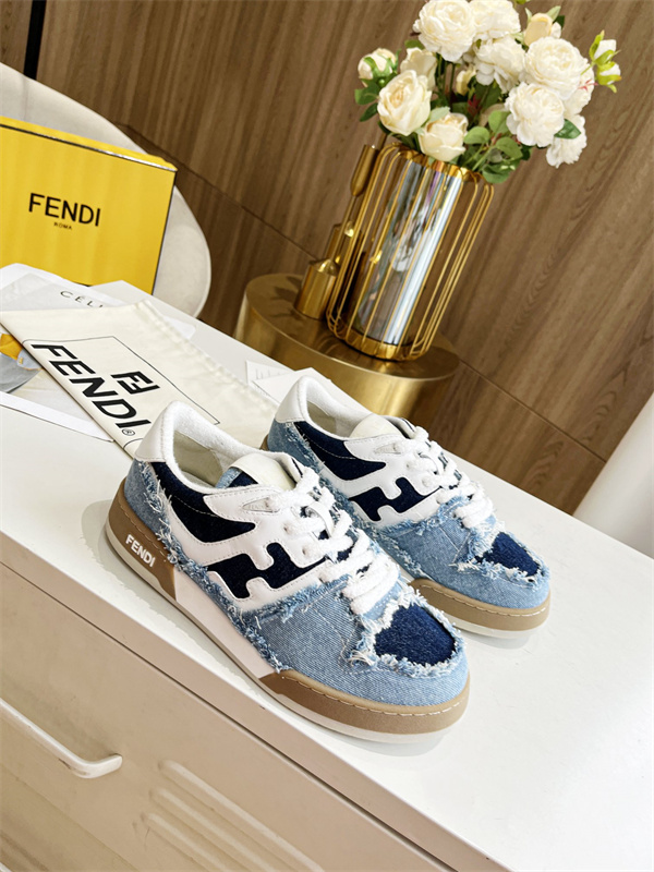 Fendi Shoes-W-0025