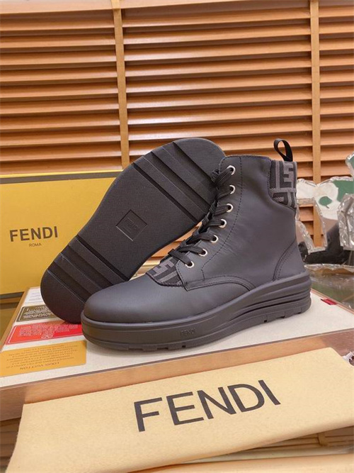 Fendi Shoes-M-174