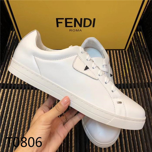 Fendi Shoes-M-024