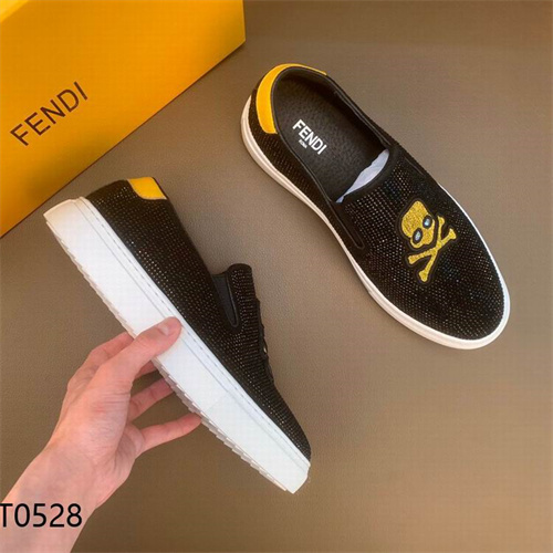 Fendi Shoes-M-247