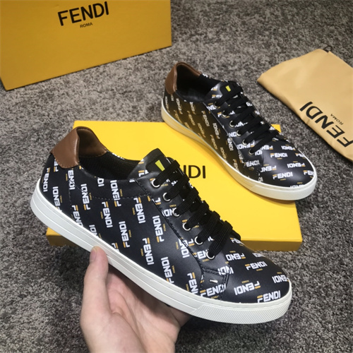 Fendi Shoes-M-0325