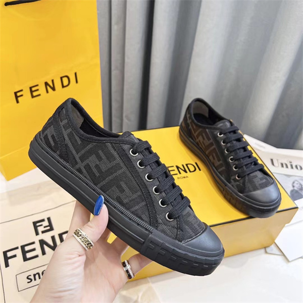 Fendi Shoes-M-0581