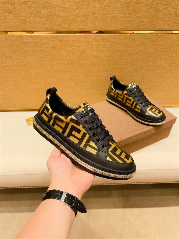 Fendi Shoes-M-0602