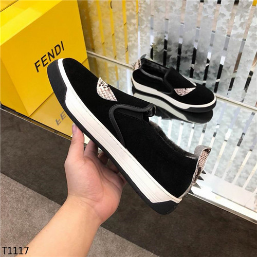 Fendi Shoes-M-067