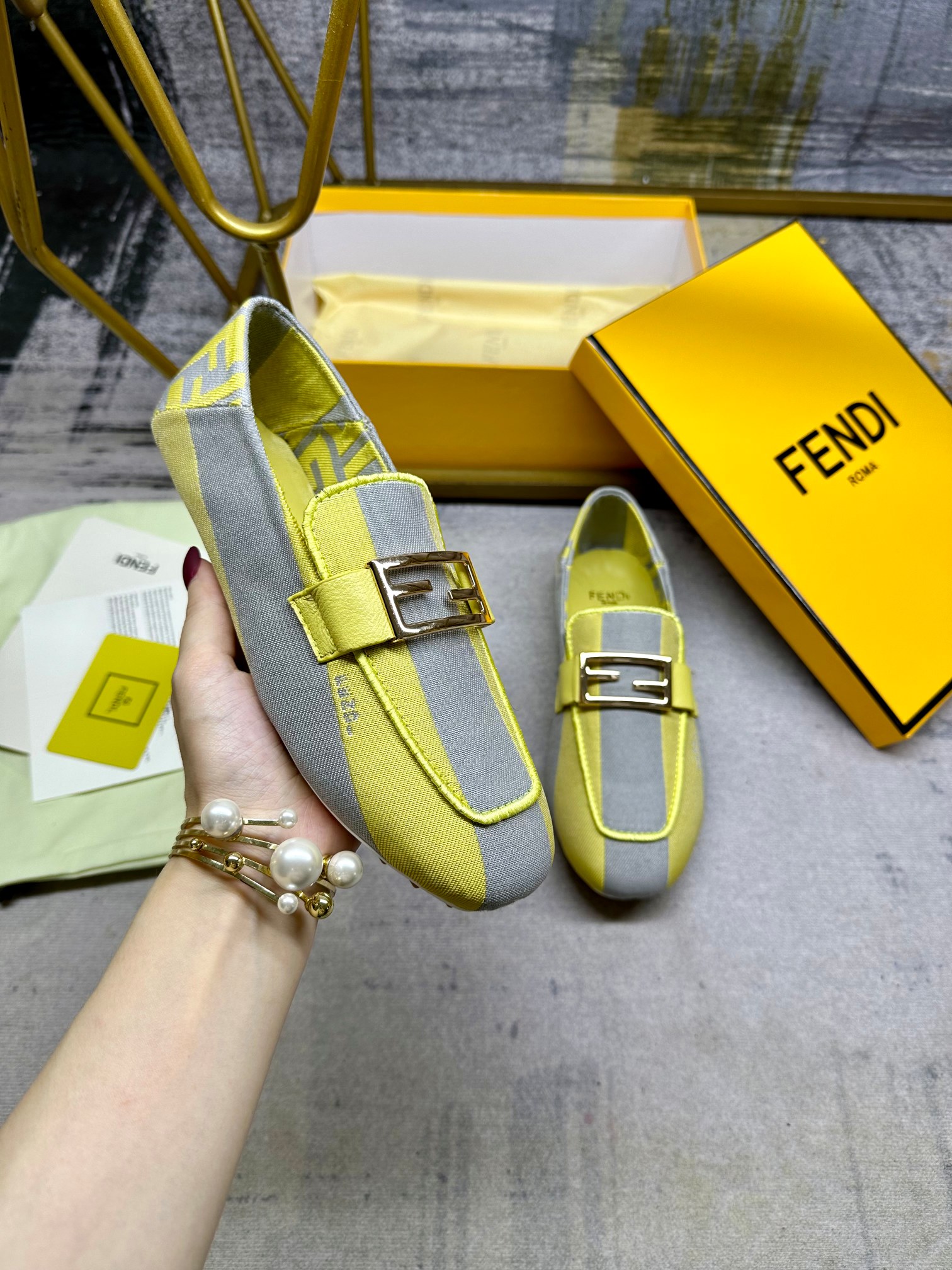 Fendi Shoes-M-0957