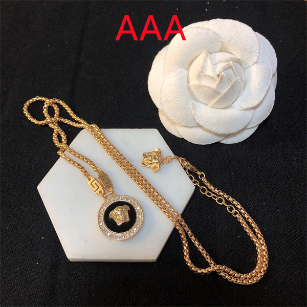 Versace Necklace-005