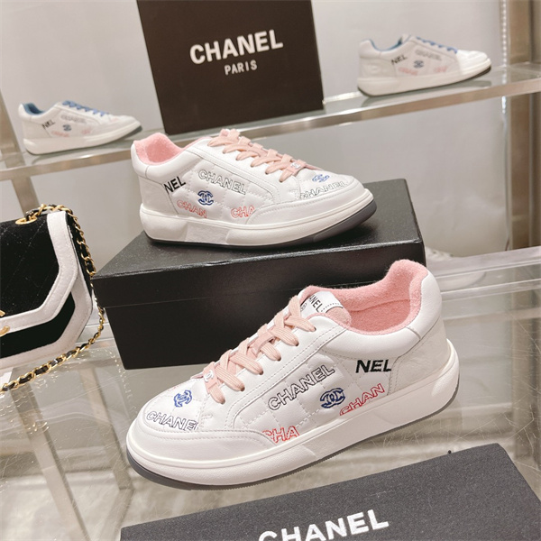 Chanel Shoes-W-355