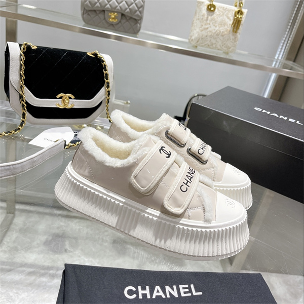 Chanel Shoes-W-279