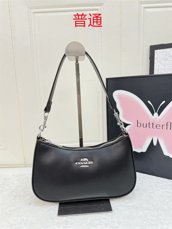 Coach small bag-0989