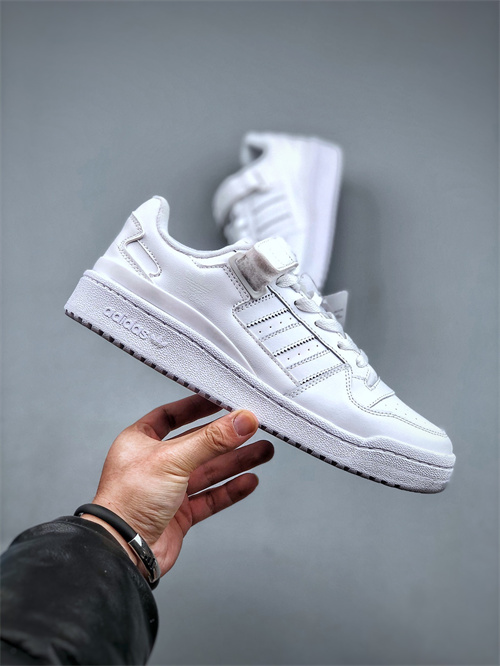 Adidas Originals Forum 84-W-063