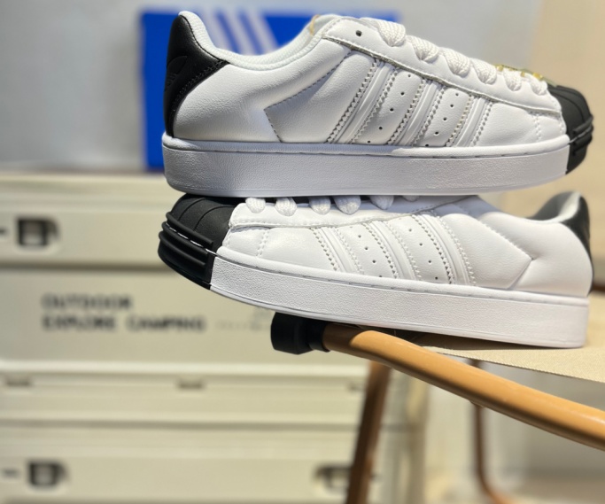 Adidas Originals Superstar-W-0700
