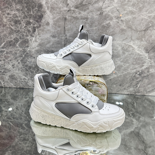 Alexander McQueen Shoes(AAA)-M/W-1011