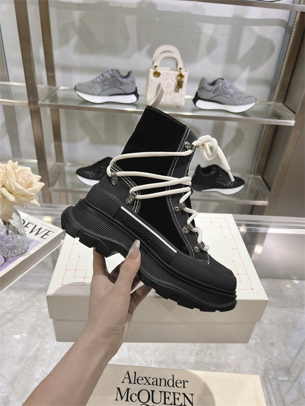 Alexander McQueen Shoes(AAA)-M/W-1215