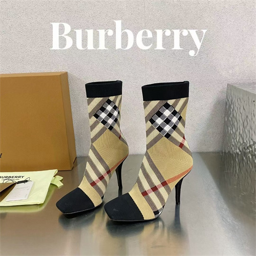 Burberry Boots(AAA)-0010